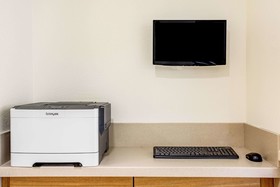 La Quinta Inn & Suites by Wyndham Danbury