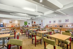 La Quinta Inn & Suites by Wyndham Danbury