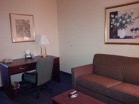 Maron Hotel & Suites