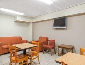 Super 8 by Wyndham Danbury