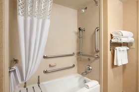 Hampton Inn & Suites East Hartford