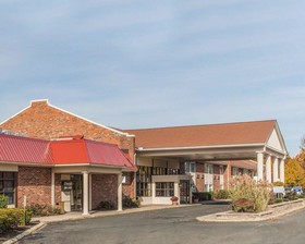 Rodeway Inn & Suites East Windsor
