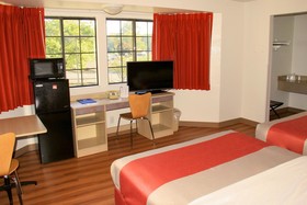 Motel 6 Hartford-Enfield
