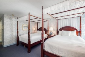 The Farmington Inn