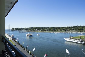 Delamar Greenwich Harbor