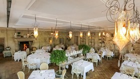 Delamar Greenwich Harbor