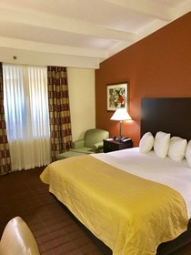 Clarion Hotel & Suites Hamden-New Haven