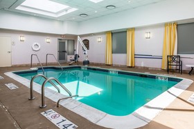Clarion Hotel & Suites Hamden-New Haven