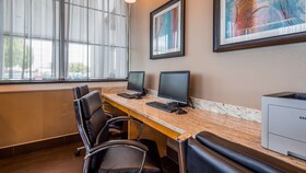 Best Western Hartford Hotel & Suites