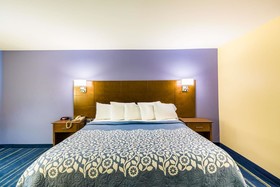 Days Inn by Wyndham Hartford/Closest Downtown