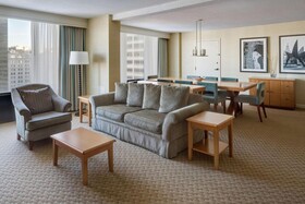 DoubleTree by Hilton Hartford Downtown