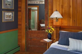 Abbey's Lantern Hill Inn