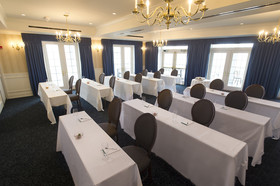 Madison Beach Hotel, Curio Collection by Hilton