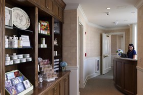 Madison Beach Hotel, Curio Collection by Hilton