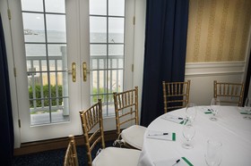 Madison Beach Hotel, Curio Collection by Hilton