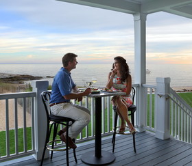 Madison Beach Hotel, Curio Collection by Hilton