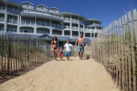 Madison Beach Hotel, Curio Collection by Hilton