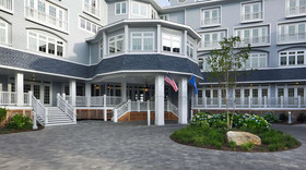 Madison Beach Hotel, Curio Collection by Hilton