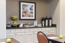 Hampton Inn & Suites Hartford Manchester