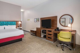 Hampton Inn & Suites Hartford Manchester