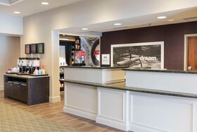 Hampton Inn & Suites Hartford Manchester