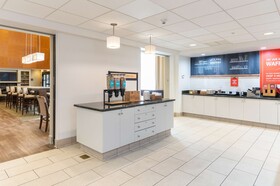 Hampton Inn & Suites Hartford Manchester