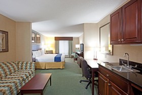 Holiday Inn Express & Suites Meriden