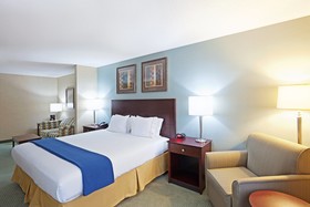 Holiday Inn Express & Suites Meriden
