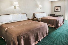 Howard Johnson by Wyndham Milford New Haven