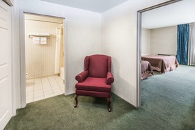 Howard Johnson by Wyndham Milford New Haven