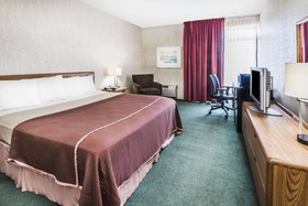 Howard Johnson by Wyndham Milford New Haven