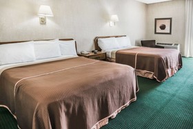 Howard Johnson by Wyndham Milford New Haven