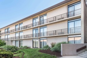 Howard Johnson by Wyndham Milford New Haven