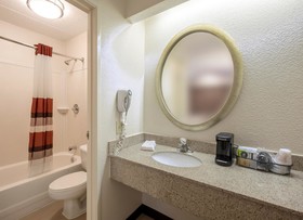 Red Roof Inn Milford