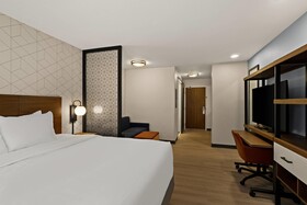 Everhome Suites Portsmouth - Newington