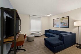Everhome Suites Portsmouth - Newington