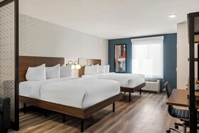 Everhome Suites Portsmouth - Newington