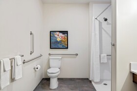 Everhome Suites Portsmouth - Newington