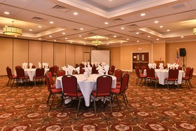Holiday Inn New London North