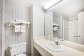 Aderi Hotel