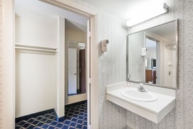Aderi Hotel