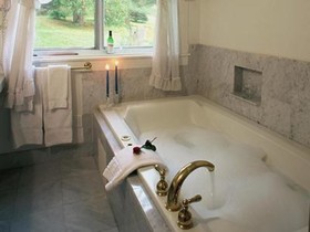 Blackberry River Inn