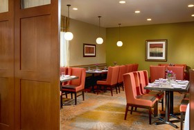 DoubleTree by Hilton Hotel Norwalk