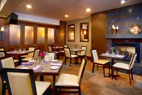 DoubleTree by Hilton Hotel Norwalk