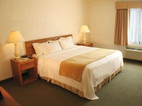 Rosemont Suites
