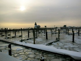 Pier Blue Guesthouse