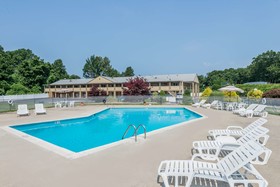 Super 8 by Wyndham Old Saybrook