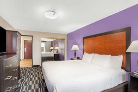 La Quinta Inn & Suites by Wyndham Norwich-Plainfield-Casino