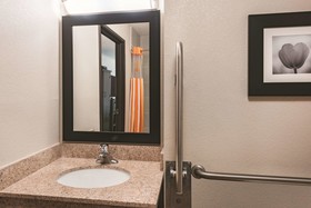 La Quinta Inn & Suites by Wyndham Norwich-Plainfield-Casino