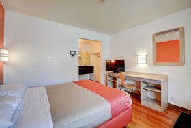 Motel 6 Hartford Southington